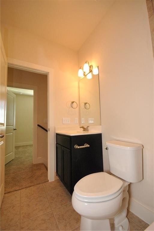 Building Photo - 2222 Creekside Ln
