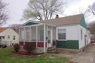 Building Photo - Adorable Waldo Location on Quiet Street