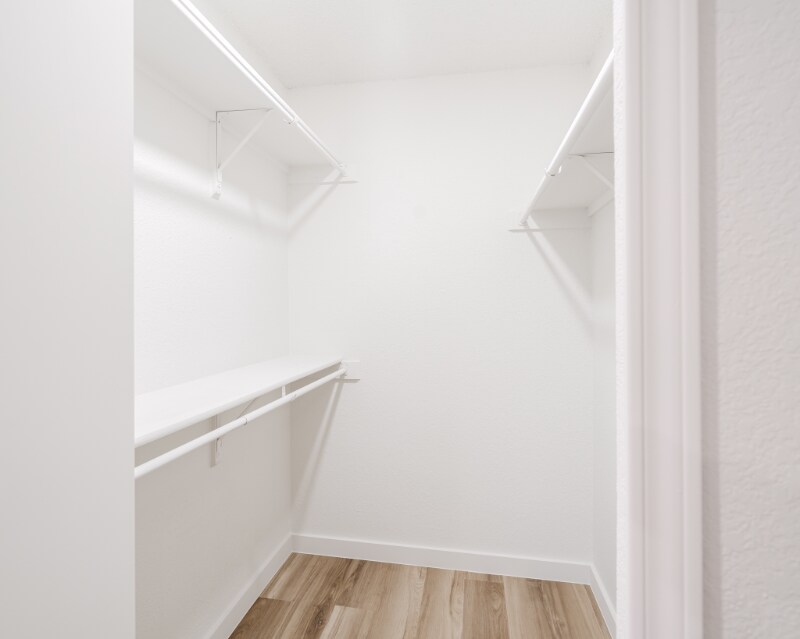 Building Photo - 301 Sheffield Dr