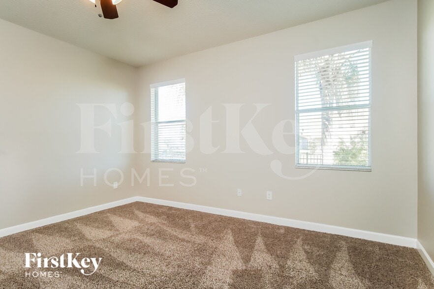 Building Photo - 3542 Cortland Dr