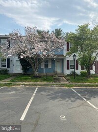 Building Photo - 5152 Cottonwood Ct