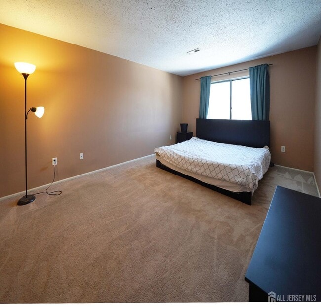 Building Photo - 1111 Edison Glen Terrace