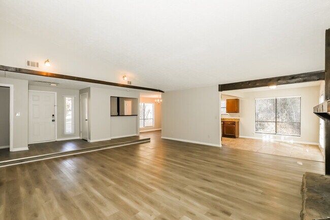 Building Photo - 8866 Wellston Ct