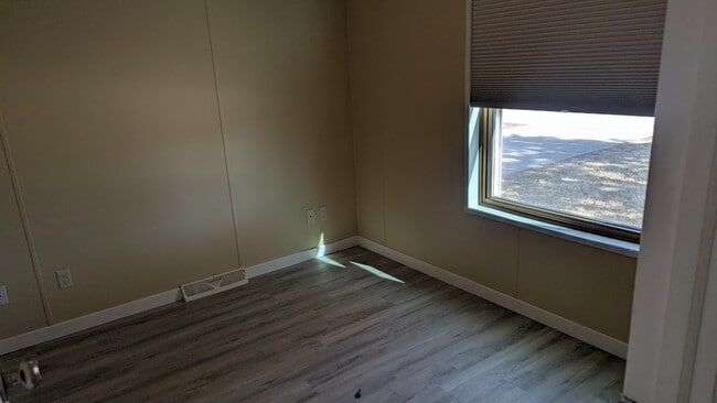 Building Photo - 121 Polopony Ct