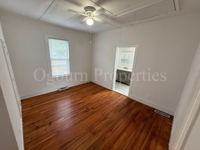 Building Photo - 265 Keating Dr