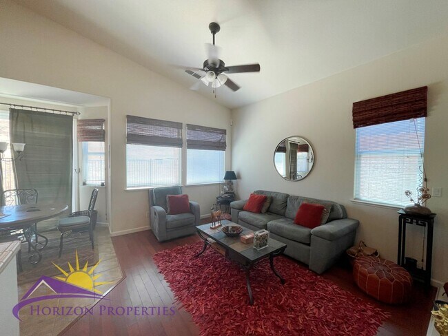 Building Photo - Beautiful Folsom! 3 Bed 2 Bath 1,468 Sq. Ft. Empire Ranch Home in Folsom