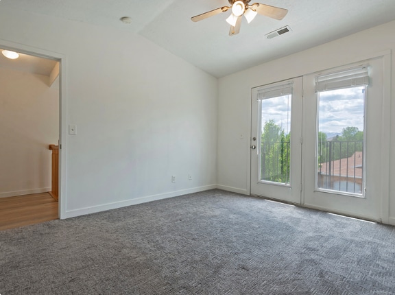 Building Photo - 9485 Fairway View Dr S