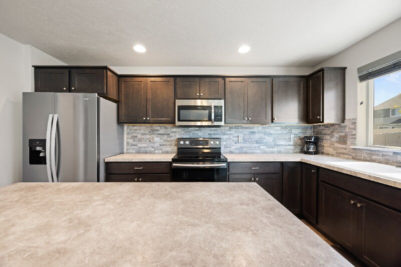 Building Photo - 15335 Stovall Ave