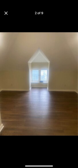 Building Photo - 2098 Court Ave