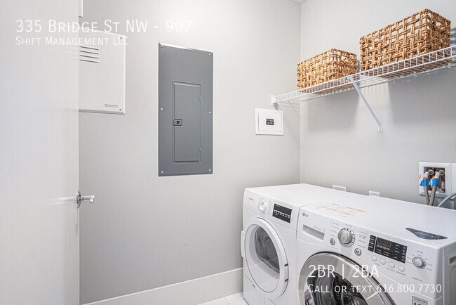 Building Photo - 335 Bridge St NW