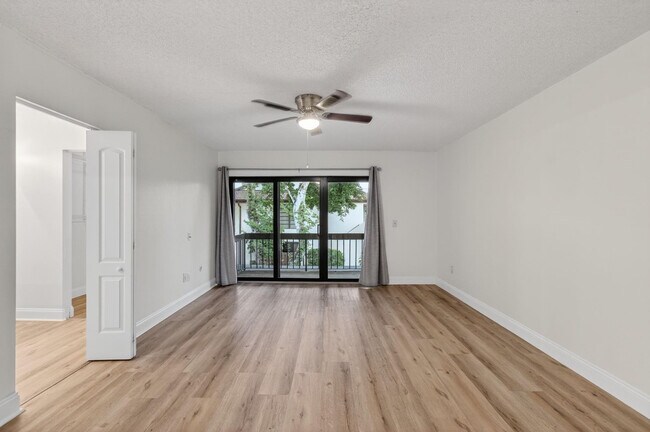 Building Photo - 21682 Cypress Rd