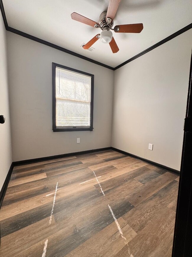 Building Photo - 2016 Brunt St