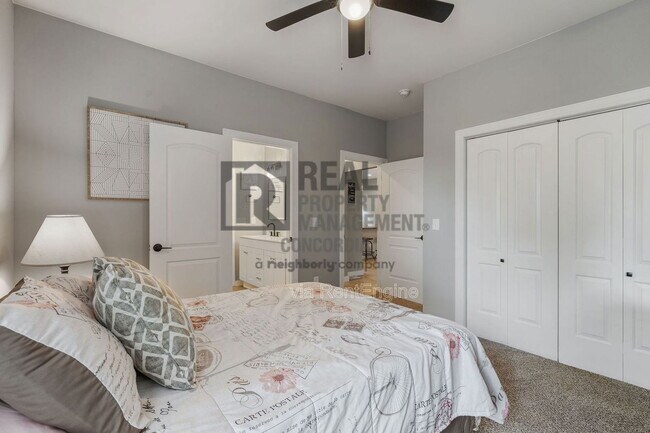 Building Photo - 286 Emily Ln