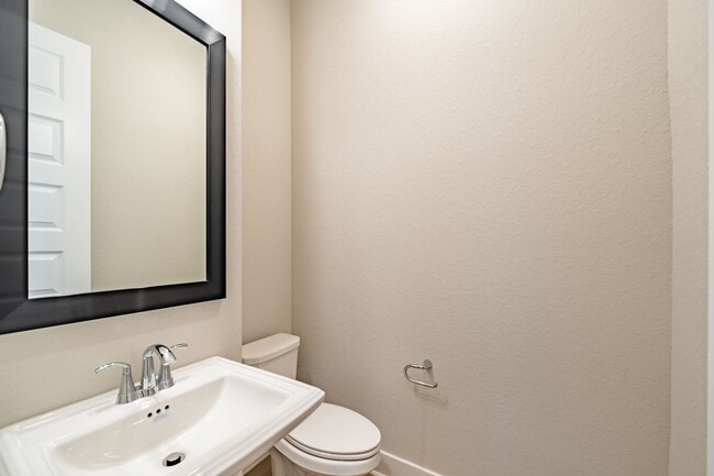 Building Photo - 10916 Brambling Wood Dr