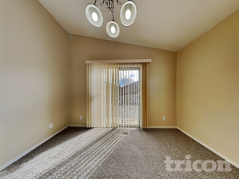 Building Photo - 8640 Sopwith Blvd