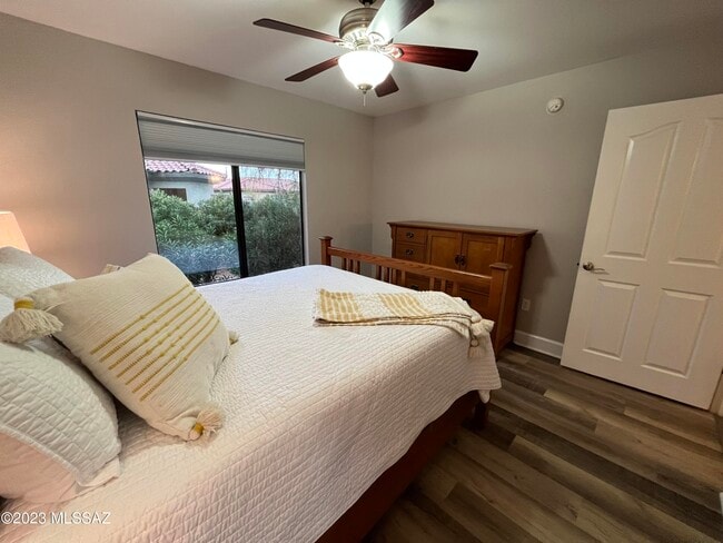 Building Photo - 5751 N Kolb Rd