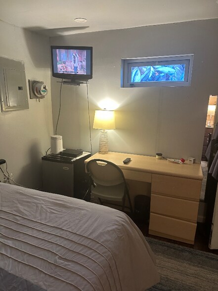 Building Photo - 2951 Kingsland Ave