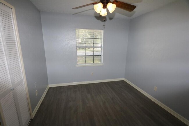 Building Photo - 3811 Cypressdale Dr