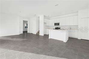 Building Photo - 3054 Chantilly Dr