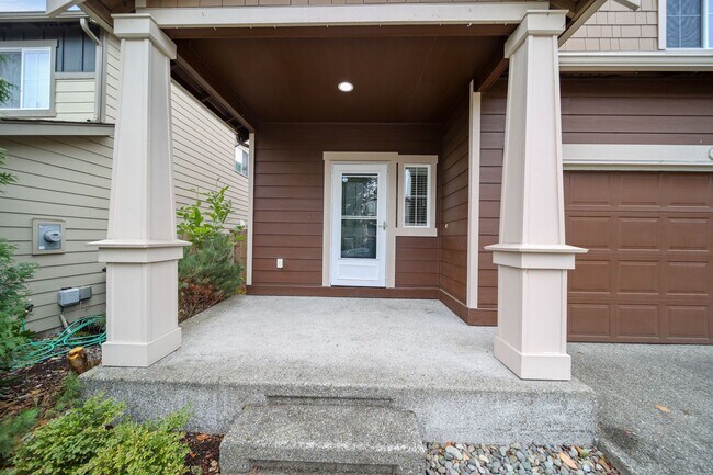 Building Photo - 3119 Harrier St NE