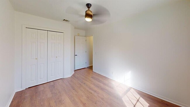 Building Photo - 1820 Mason Creek Blvd