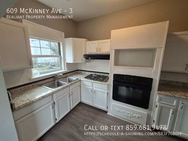 Building Photo - 609 McKinney Ave