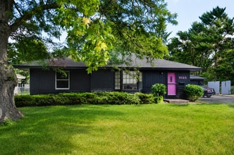 Building Photo - Beautiful 4-Bed, 2-Bath Home in Bloomington - Available Now!