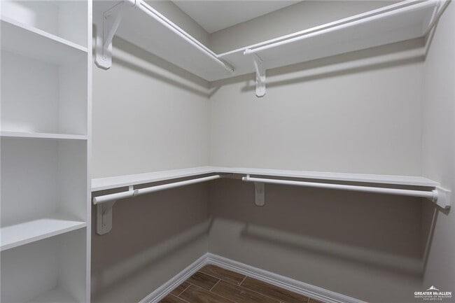 Building Photo - 12 E St