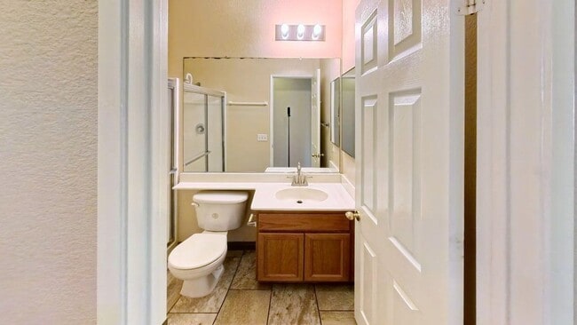 Building Photo - 37978 Spur Dr