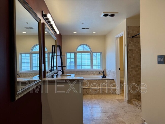 Building Photo - 9203 Sandy Creek Rd