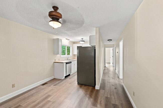 Building Photo - 108 Langford Ln