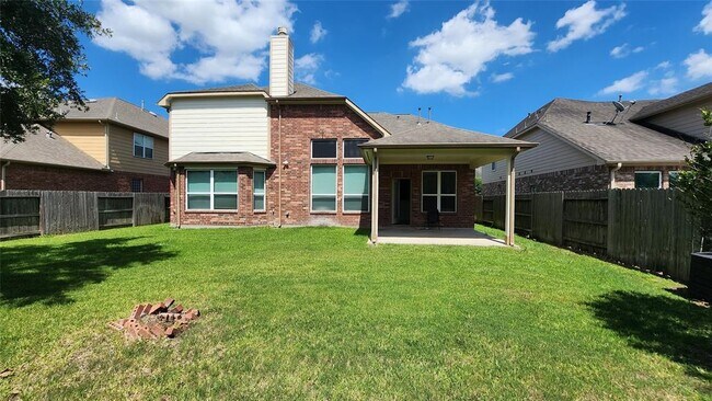 Building Photo - 2318 Nashmor Dr