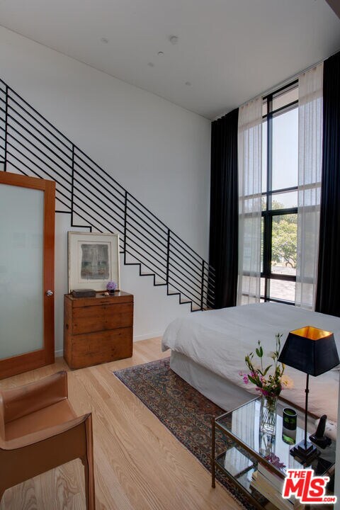 Building Photo - 2726 Montana Ave