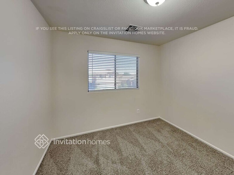 Building Photo - 42575 W Sunland Dr