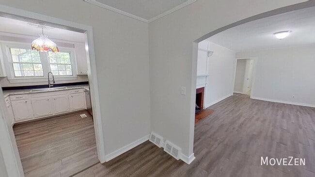 Building Photo - 412 Hamby St