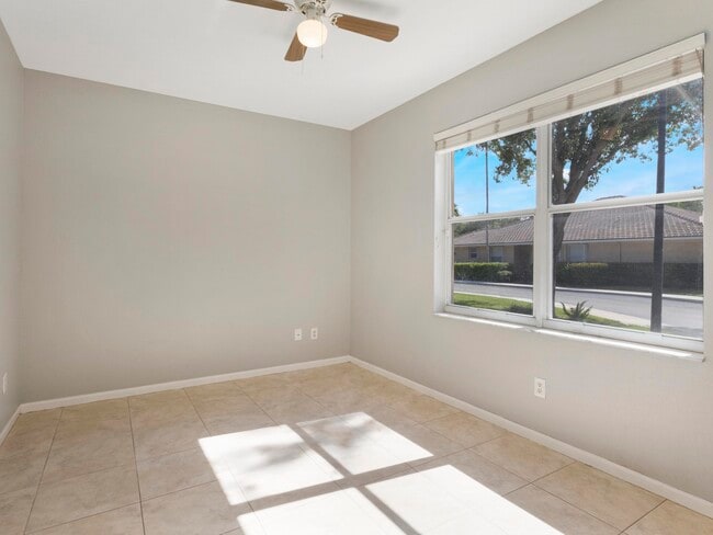 Building Photo - 219 Coral Trace Ln