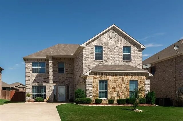 Front - 12404 Pinestraw Rd