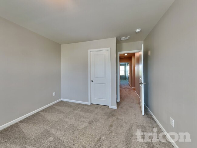 Building Photo - 741 Rolling Creek Cir