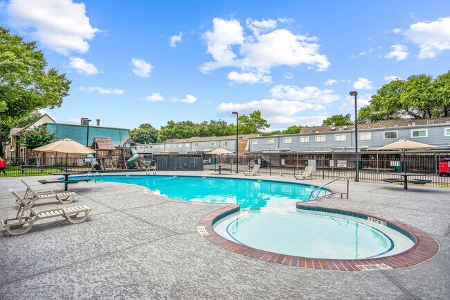 Building Photo - 11002 Hammerly Blvd