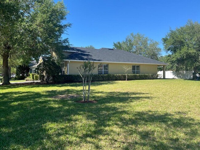 Building Photo - 9985 Cypress Vine Dr