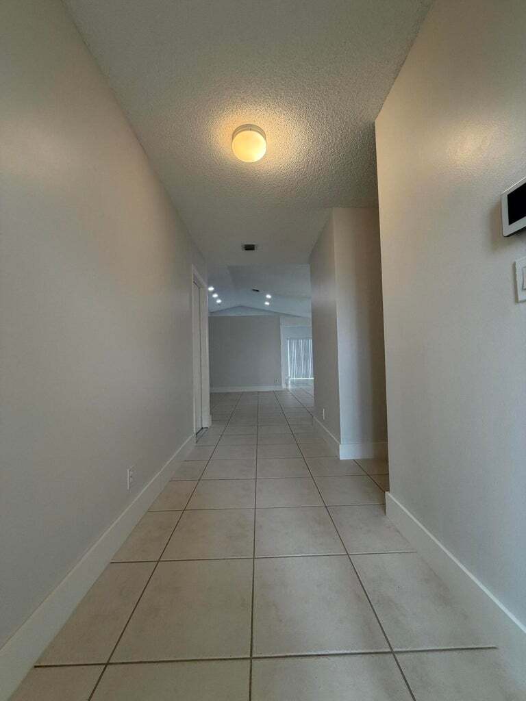 Building Photo - 3386 Treasure Ln