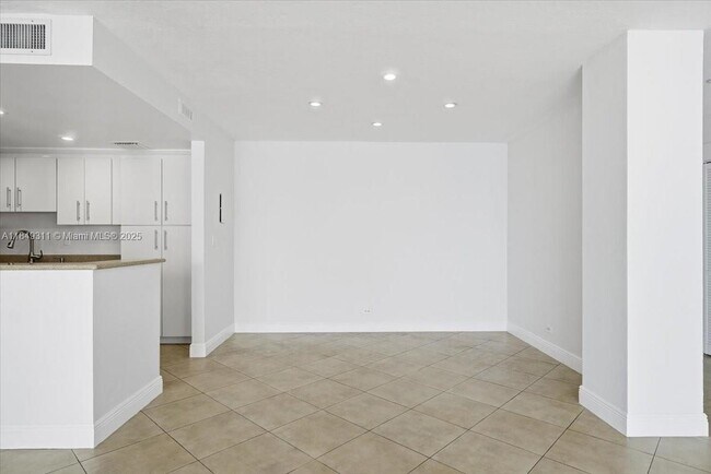 Building Photo - 2451 Brickell Ave