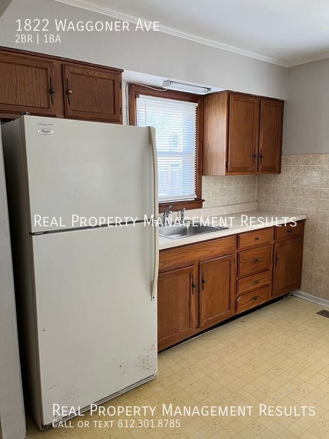 Building Photo - 1822 Waggoner Ave