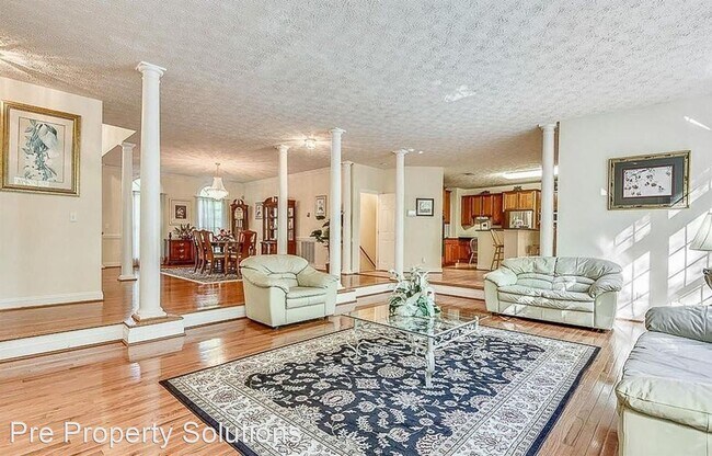 Building Photo - 5 br, 4 bath House - 3416 Burgh Lane