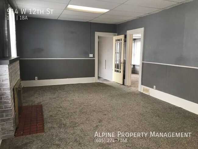 Building Photo - 1 Bed/1 Bath Twinhome For Rent!