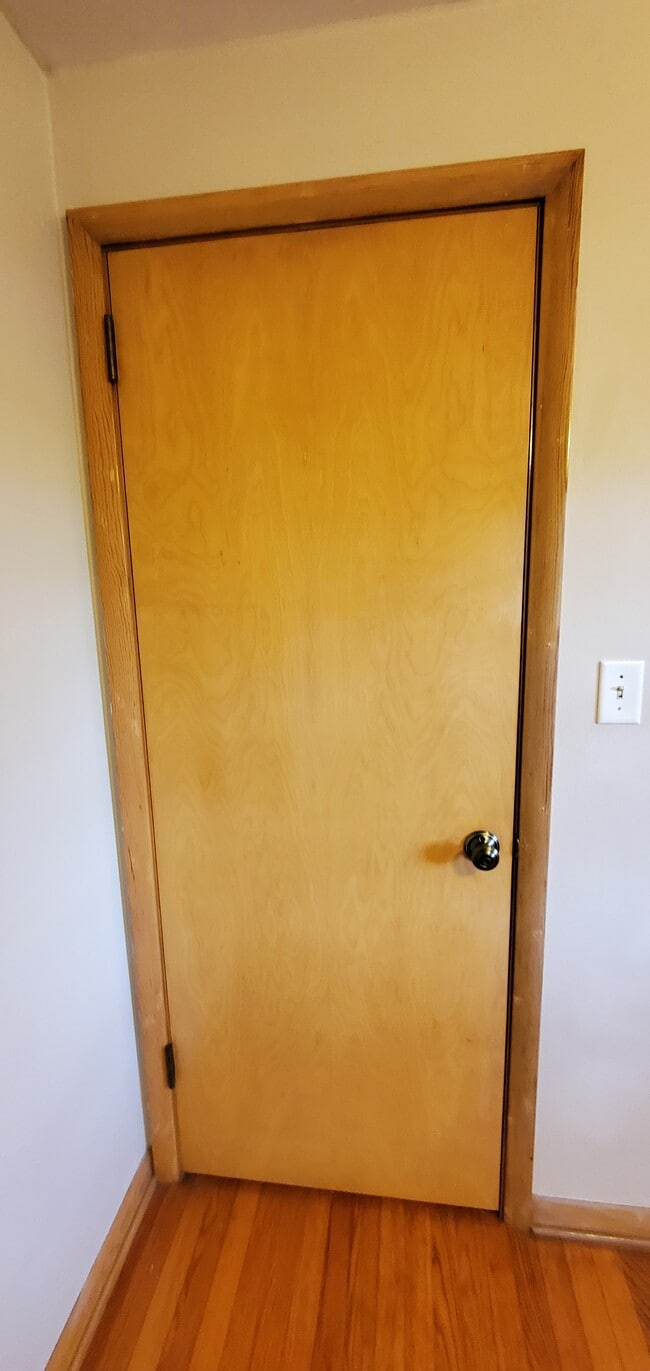 Building Photo - 1163 Higgins Ave