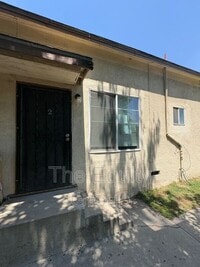 Building Photo - 337 N H St