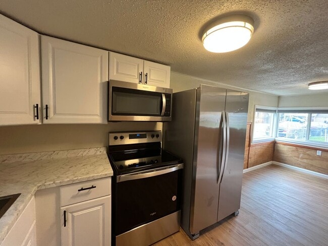 Building Photo - 2 Bed 1 Bath home in Powellhurst-Gilbert! In Unit Laundry and Private yard!