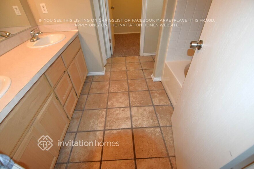 Building Photo - 13311 163rd St Ct E