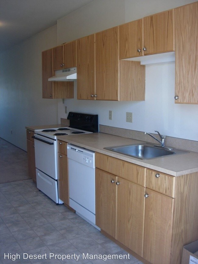 240 E Cascade Ave 240 E Cascade Ave Sisters OR 97759 Apartment Finder